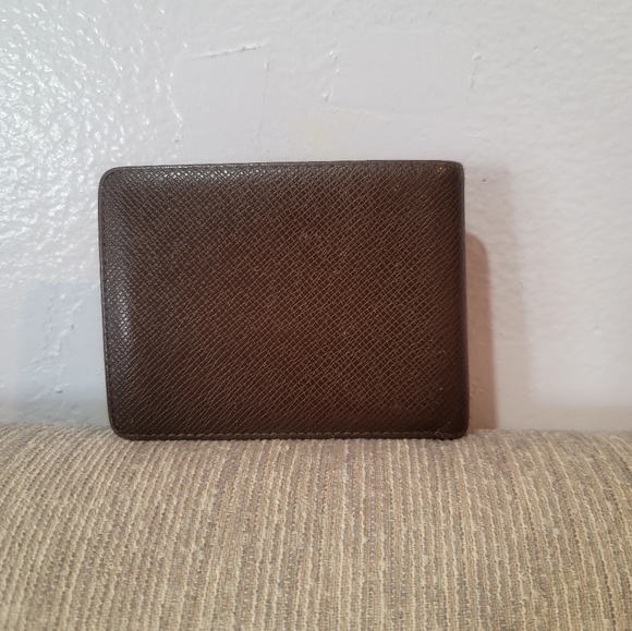 Authentic Louis Vuitton Portivier 3 Volle Taiga Bifold Multiple Wallet - Picture 5 of 15